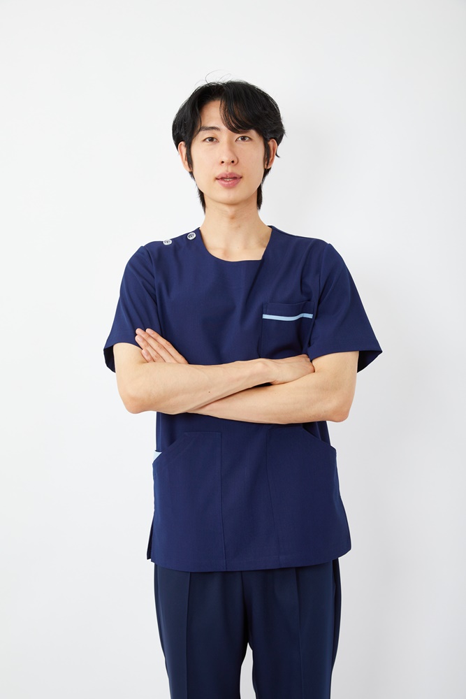 라운드 포인트 네이비 상의-5693