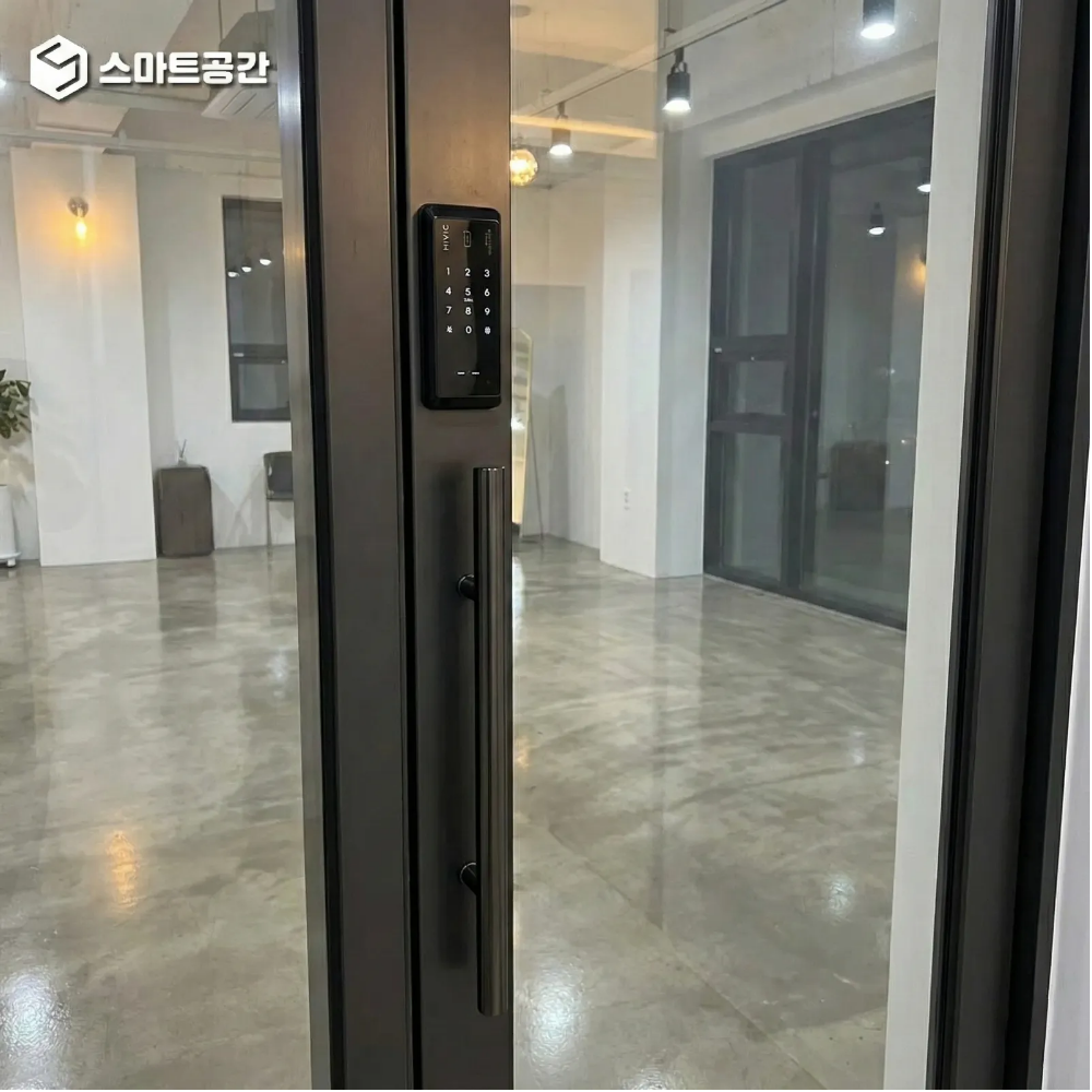 스마트공간 IoT 도어락 보조키 잇소키 - WiFi 모듈 원격제어 현관문 매장 출입 관리
