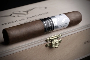 센실로 Platinum Robusto