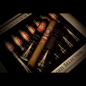 푸엔테 에이지드 셀렉션 Don Carlos Edicion de Aniversario Double Robusto Tubo