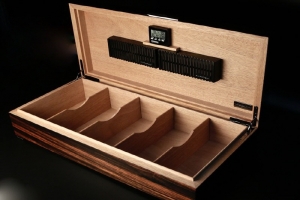 프로메테우스 Plantinum Macassar Ebony Humidor 200ct