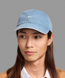나이키 모자 클럽 언스트럭쳐 데님 캡 (HF0383-429)