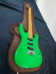 색상에 반하고 소리에 놀라는 삼익 싱싱싱 일렉기타 (알리코)