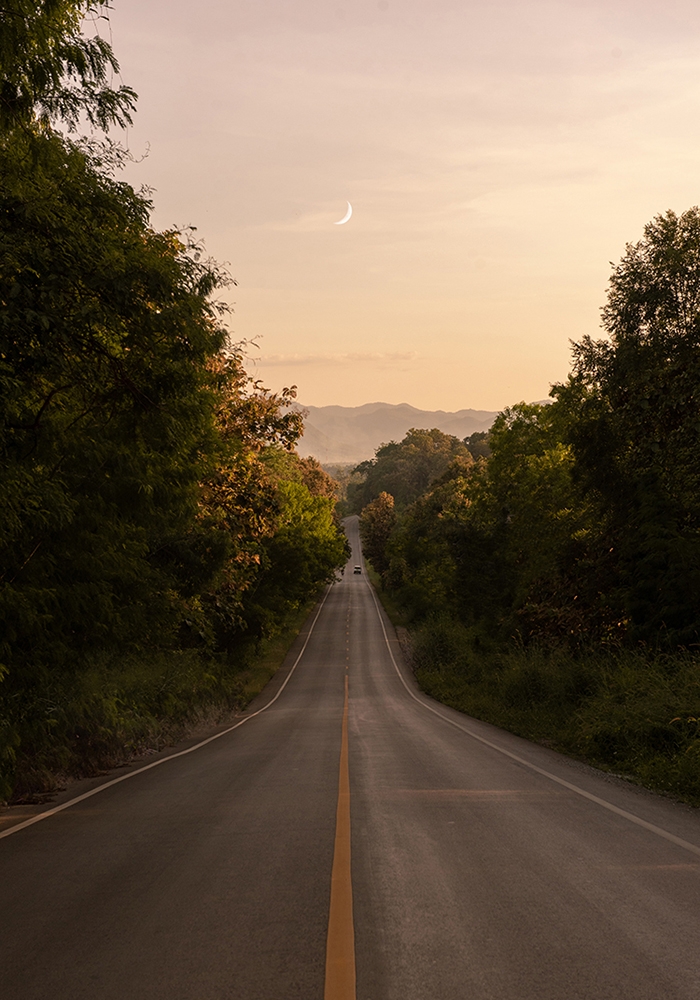 (Photo frame) Road with moonlight