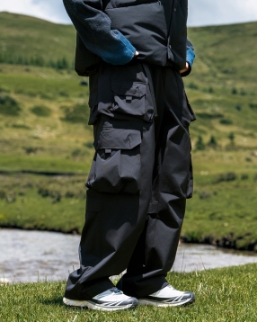 테크웨어 와이드 스트레이트 멀티 포켓 팬츠