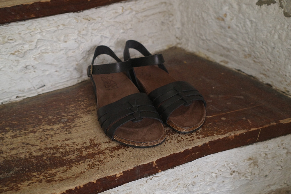 Vette nero cuir sandal