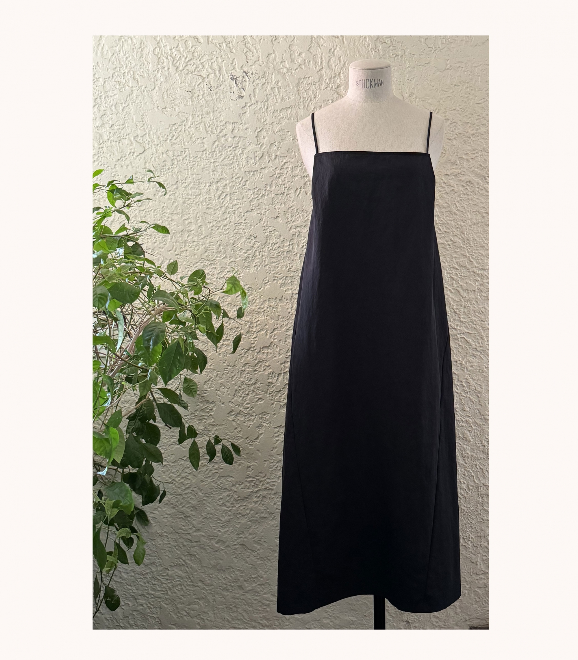 Thin Strap Tuck Volume Dress