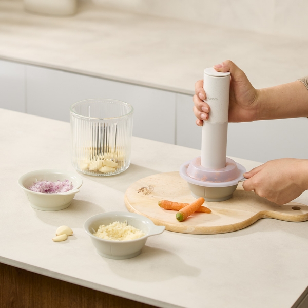 &hearts;신상&hearts; 휴롬 무선 다지기 CC-C01