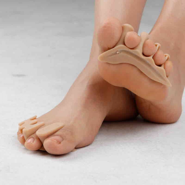 무지외반증 등 휘어진 발가락을 교정하기 위한 참좋은발가락교정기 1셋트
