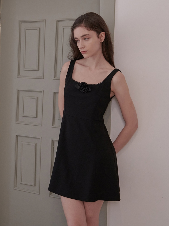 ROSE CORSAGE MINI DRESS_BLACK (EEOU1OPR02W)