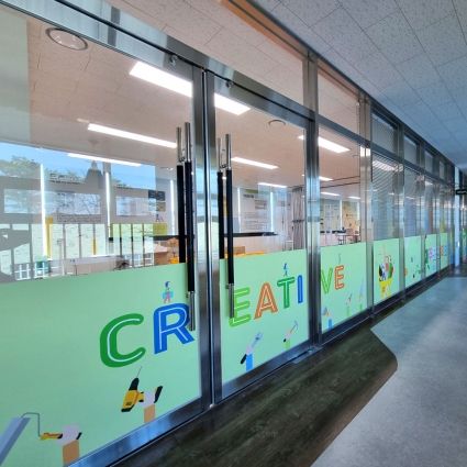 학교 현관문 유리문 시트지 시트컷팅 학교모음 보령천북초등학교