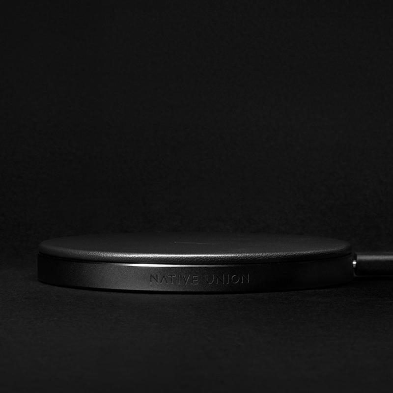 DROP CLASSIC LEATHER WIRELESS CHARGER BLACK