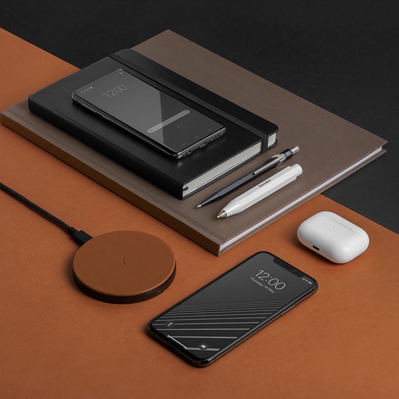 DROP CLASSIC LEATHER WIRELESS CHARGER BROWN