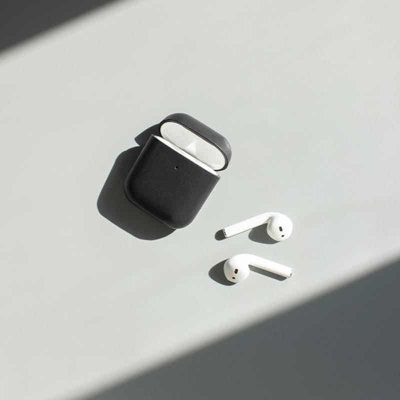 LEATHER CASE FOR AIRPODS BLACK