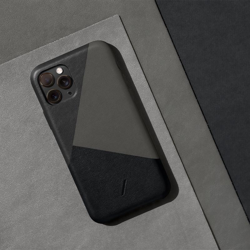 CLIC MARQUETRY BLACK (IPHONE 11 PRO)