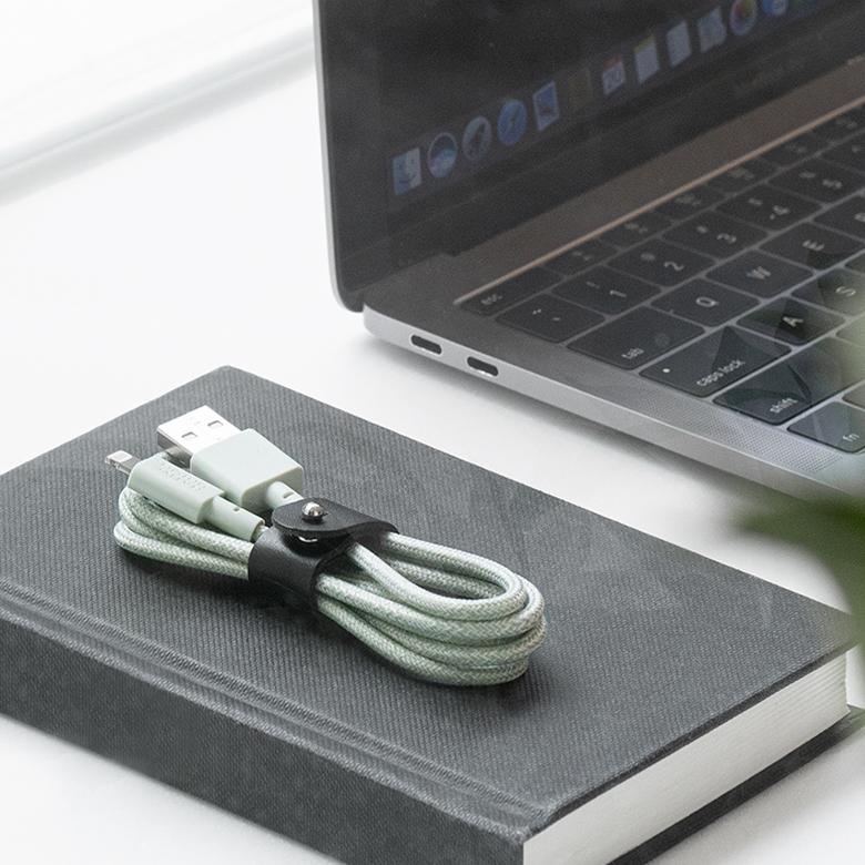 BELT CABLE INDIGO (USB-C TO LIGHTNING)