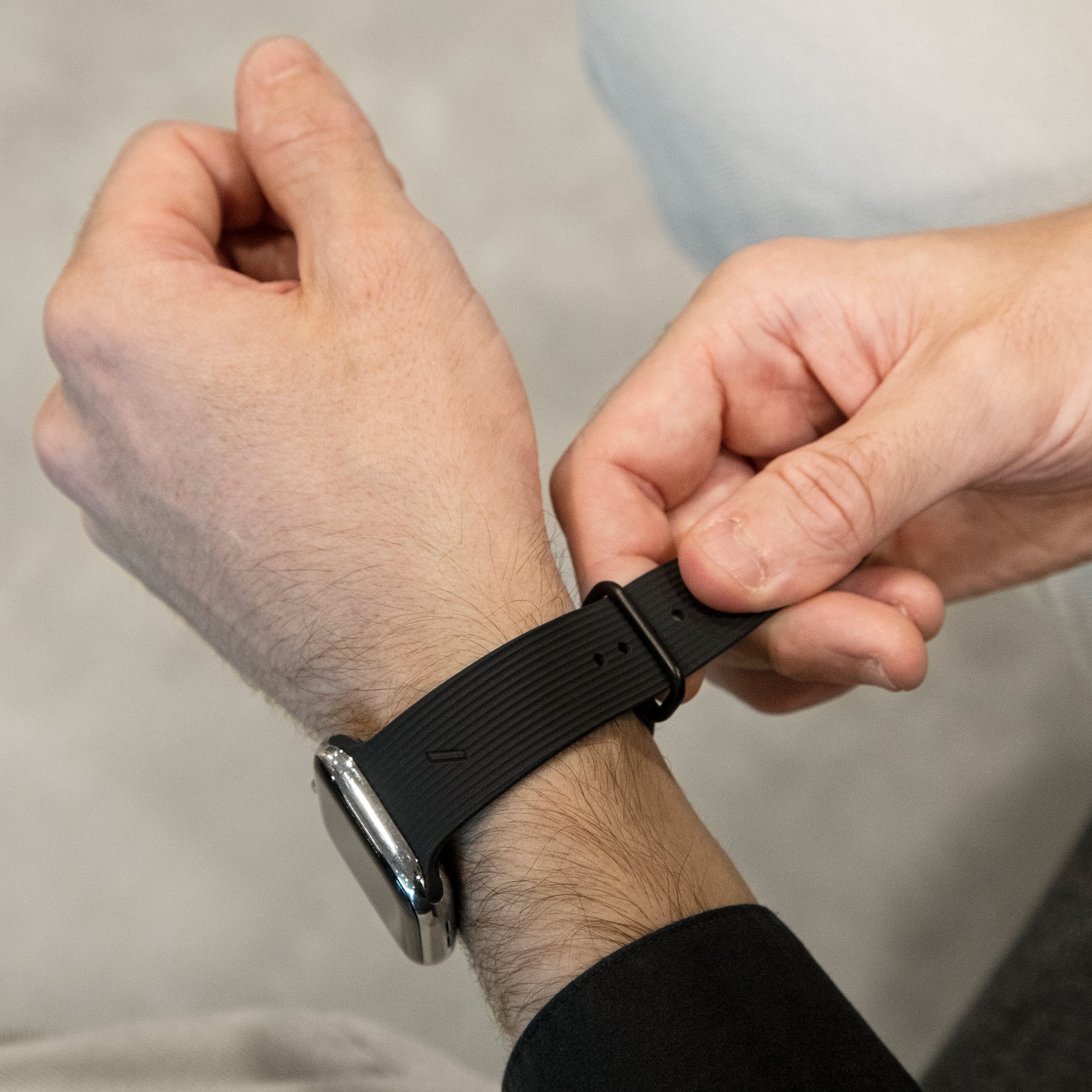 CURVE STRAP FOR APPLE WATCH - BLACK