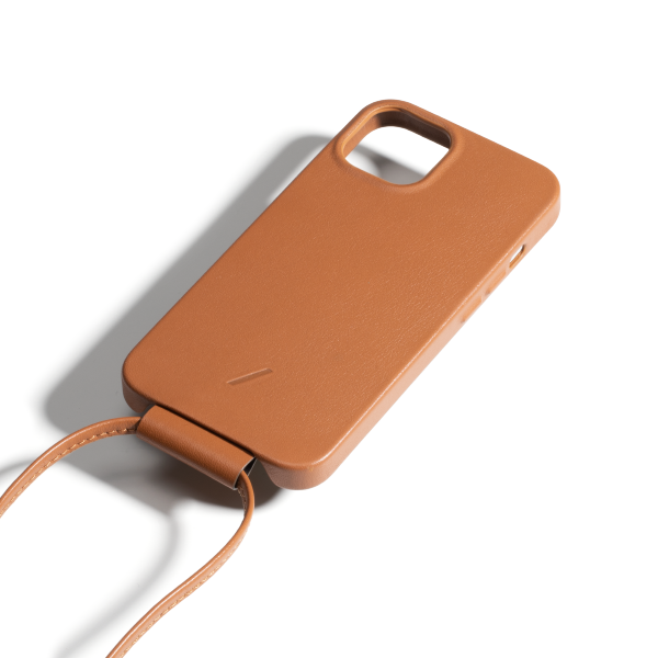 CLIC® CLASSIC | MAGSAFE COMPATIBLE (IPHONE 13) - TAN