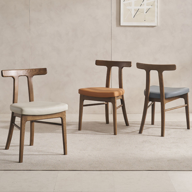 피어몬 애쉬 원목 실리콘레더 식탁 의자