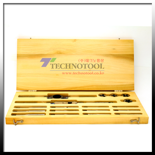 테크니툴[TECHNI-TOOL] METRIC TAB &  DIE SET IN  WOOD CASE