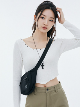 TOP(101282) 클링찡 크롭티(목걸이SET)블랙 당출