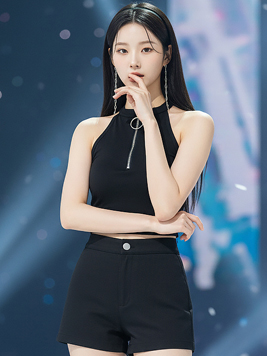 TOP(8097) 지퍼 홀터 크롭탑