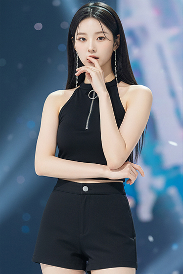 TOP(8097) 지퍼 홀터 크롭탑