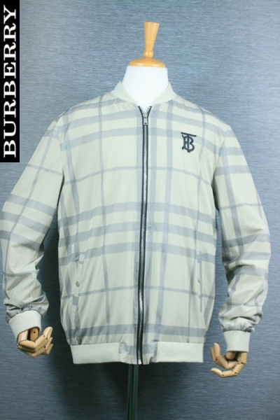 Burberry 버버리 점퍼(XL) (가슴 95~100, 키 170~175) - o150