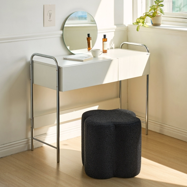 클로버 스툴 화장대 의자 거실 카페 패브릭 오브제