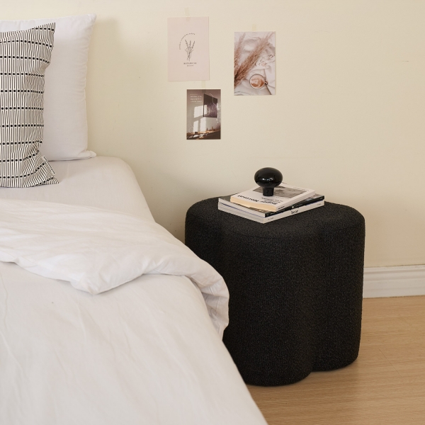 클로버 스툴 화장대 의자 거실 카페 패브릭 오브제