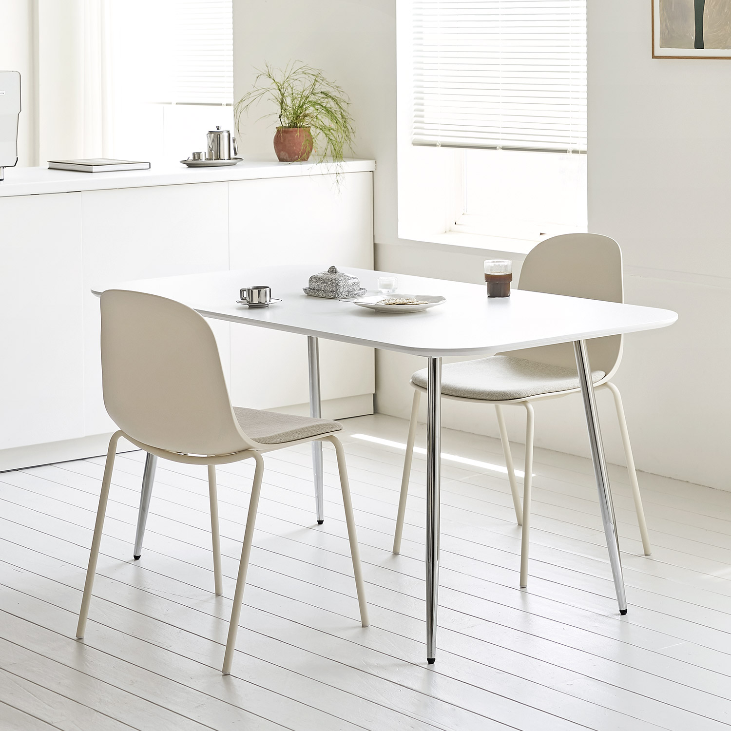 퀸스 크롬 사각 식탁 1400