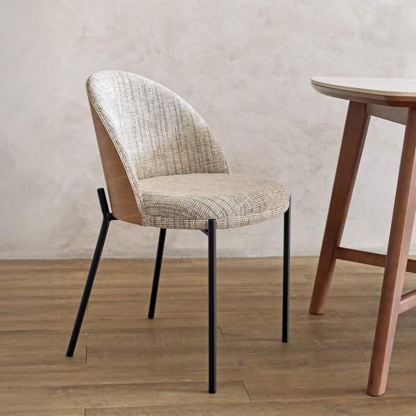 테모 벤트우드 체어