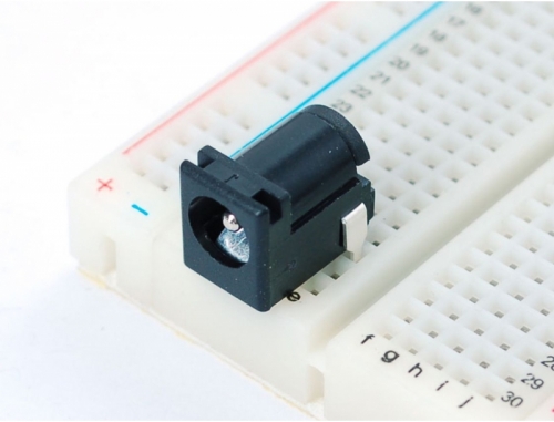 DC 연결 포트 / dc power connector for Breadboard