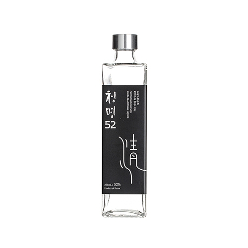 청명주를 증류해서 빚은 청명소주 청명52 (375ml, 52%)