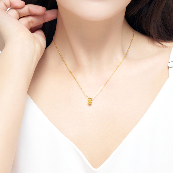삼중 라인 포인트 펜던트 목걸이