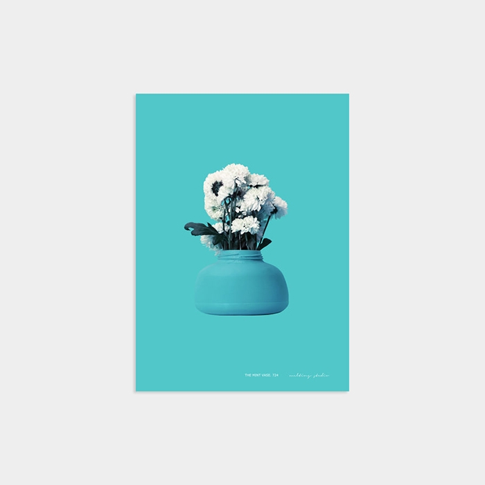 THE MINT VASE 724