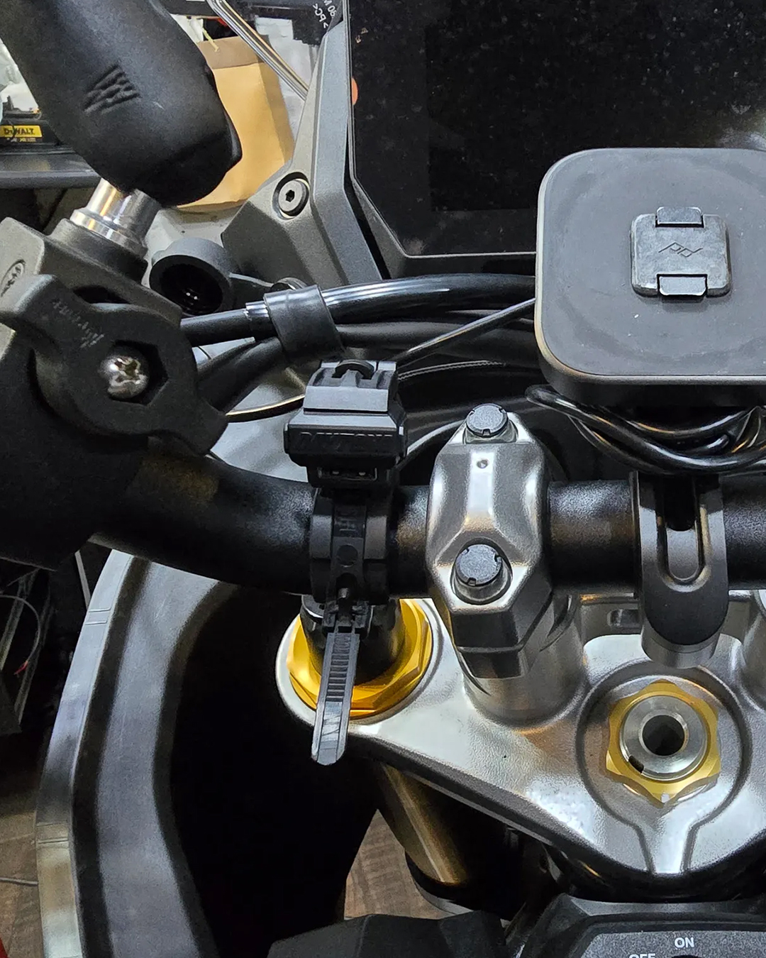 894f782a148b33af1e39a0efed952d69_003119.jpg 894f782a148b33af1e39a0efed952d69_003119.jpg