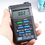 전자파 측정기 TES-1390