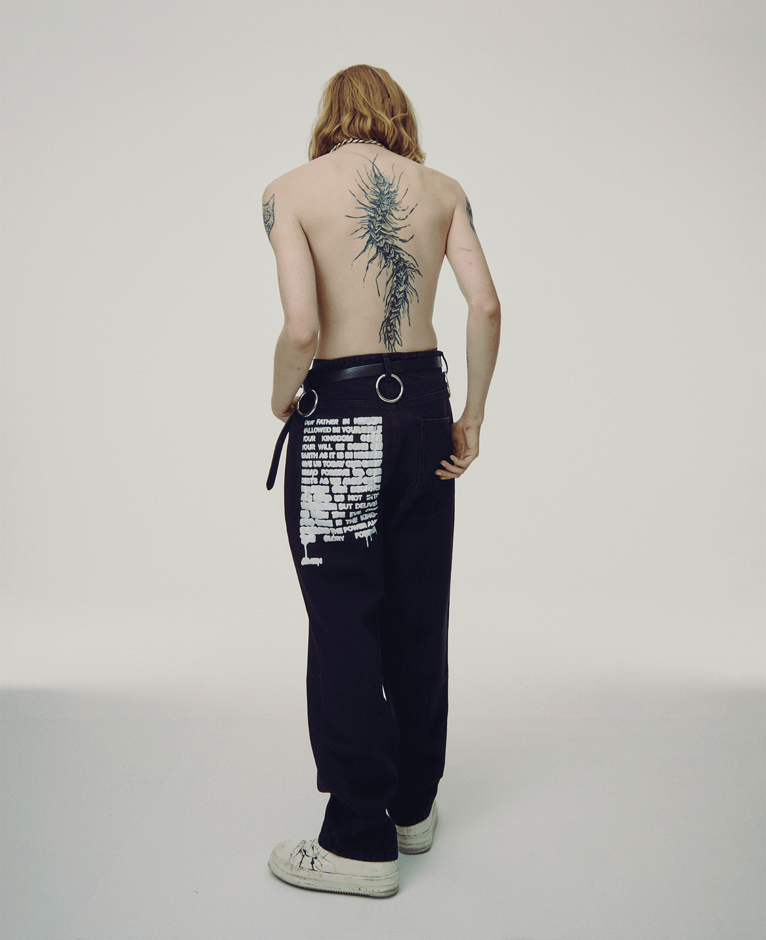 INSANE LETTERING DENIM PANTS_BLACK