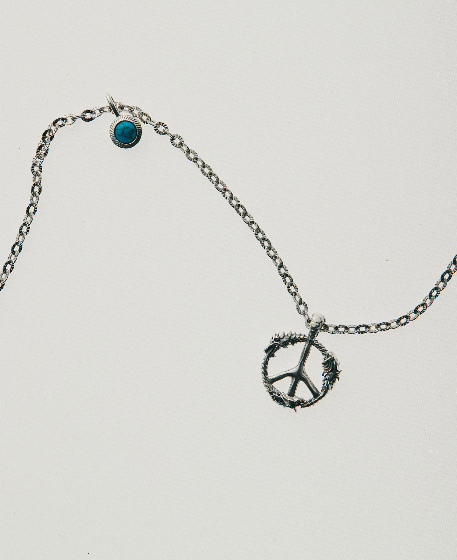 INSANE TURQUOISE PEACE DRAGON NECKLACE_SILVER