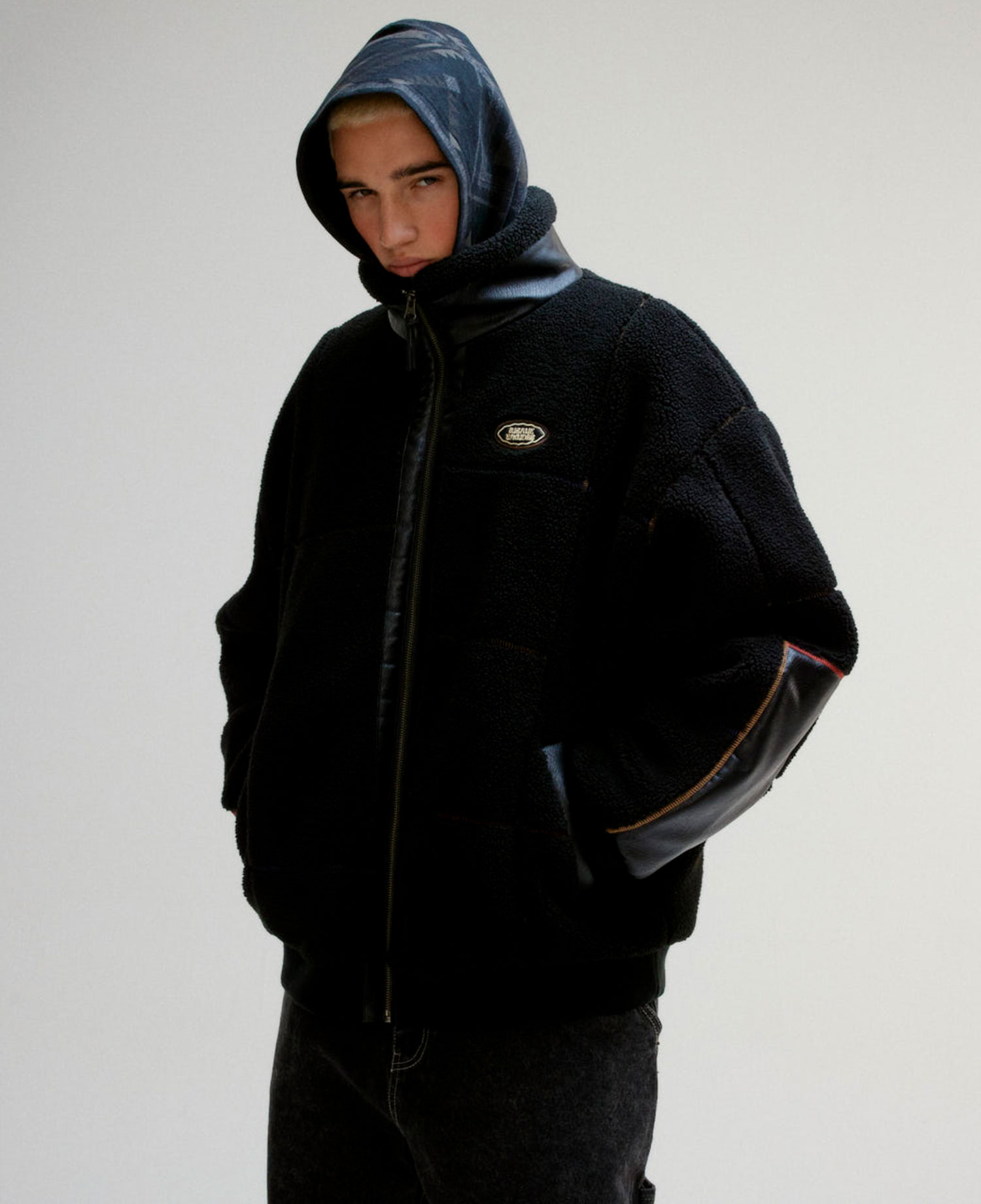 [WKNDRS] STITCHED SHERPA JACKET_BLACK