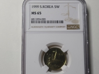 한국은행 1999년 5원 NGC MS 65 완전미사용 ( 발행량 10,000개 )