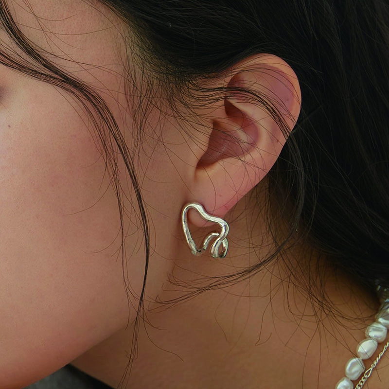 Connection Curve Earring (Silver, Gold)