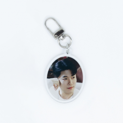 지창민 아크릴 키링