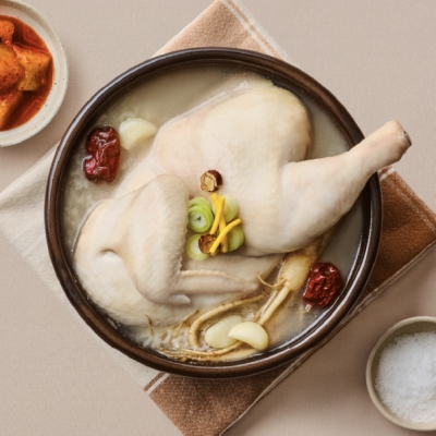 자연의 건강함을 담은 한끼반마리 삼계탕