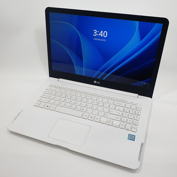 LG전자 울트라PC 지포스 940M탑재 화이트 15.6인치 대화면 FHD 해상도 가성비 슬림 노트북 윈도우11