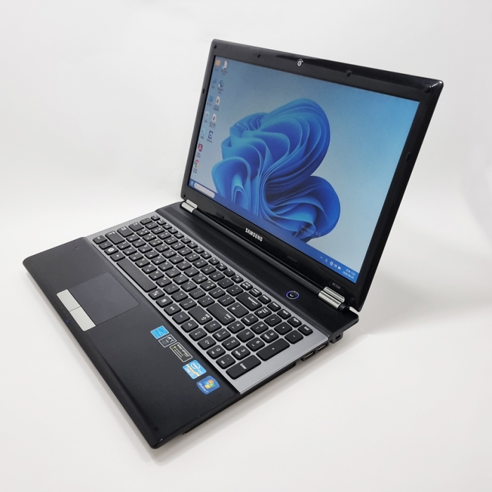 삼성전자 센스 블랙색상 코어 i7 지포스 GT540M 탑재 실속형 가성비 노트북 SSD 업그레이드 완료 윈도우11