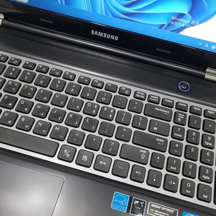 삼성전자 센스 블랙색상 코어 i7 지포스 GT540M 탑재 실속형 가성비 노트북 SSD 업그레이드 완료 윈도우11