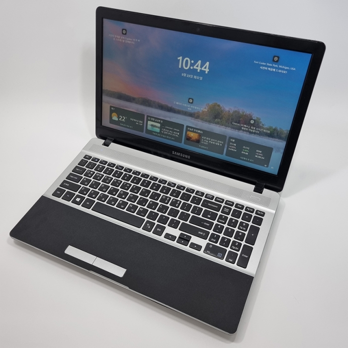 [5차입고] 삼성 15.6인치 대화면 초가성비 노트북 우측넘버패드 CD룸 탑재 인강용 사무용 영상시청 강력추천 윈도우11