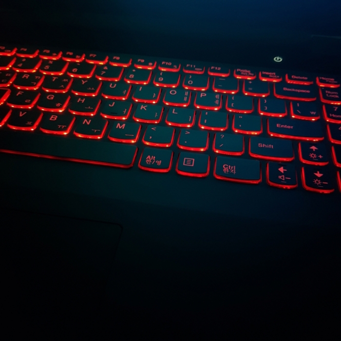 레노버 아이디어패드 Y700 지포스 GTX960M 코어 i7 고해상도 15.6인치 FHD 대화면 SSD 탑재 윈도우11